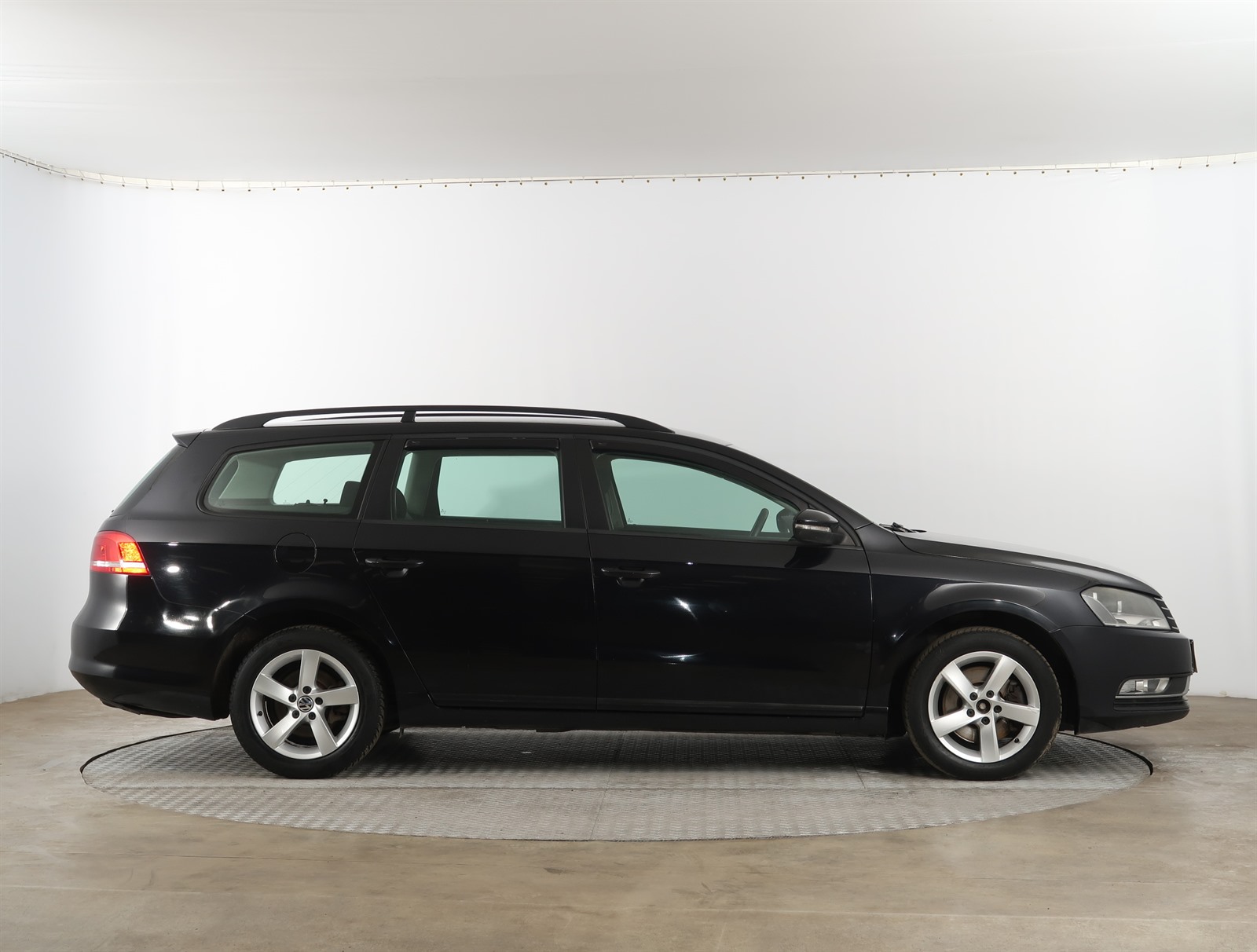Volkswagen Passat, 2011 - pohled č. 8