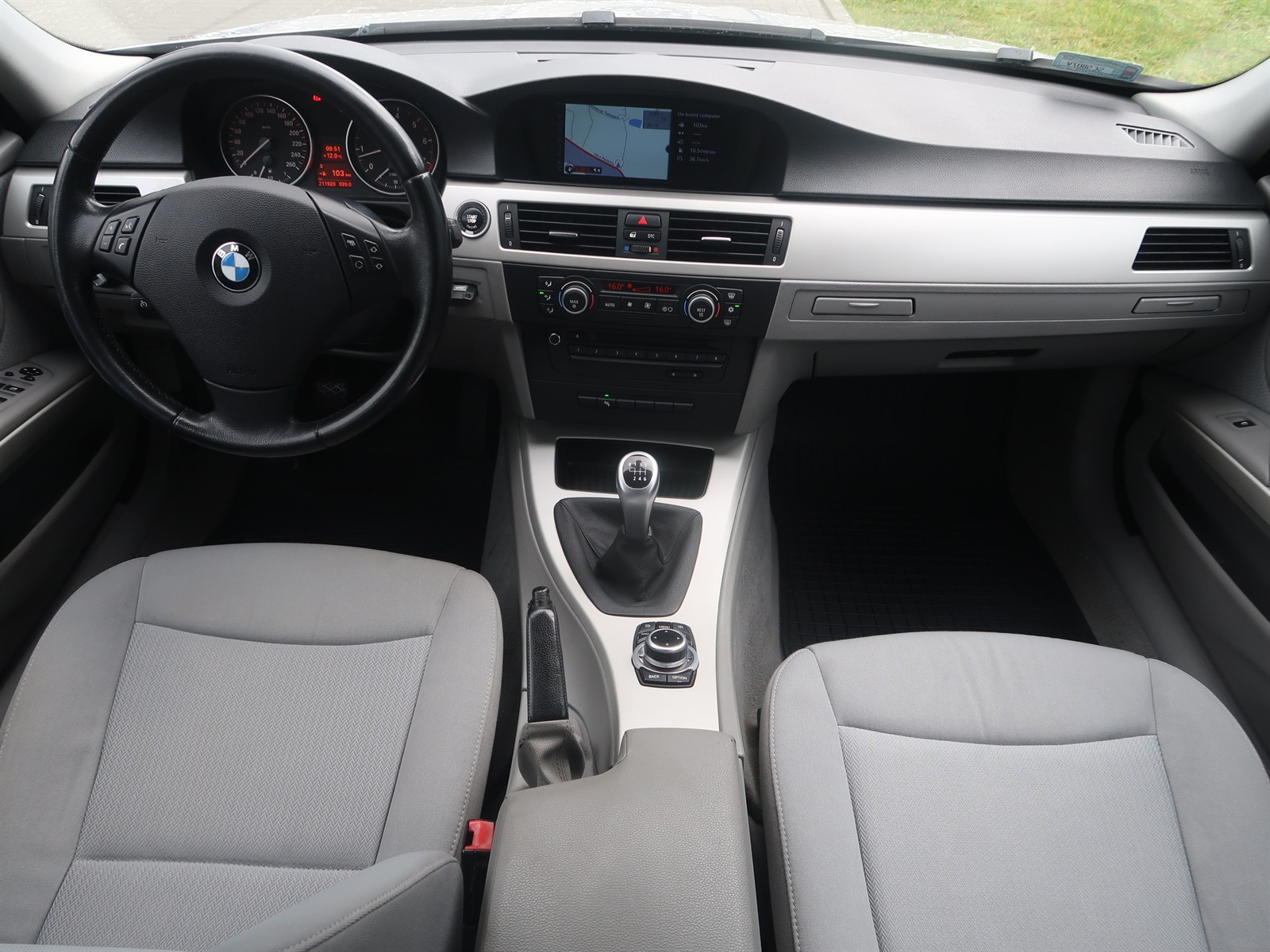 BMW Řada 3, 2009 - pohled č. 10