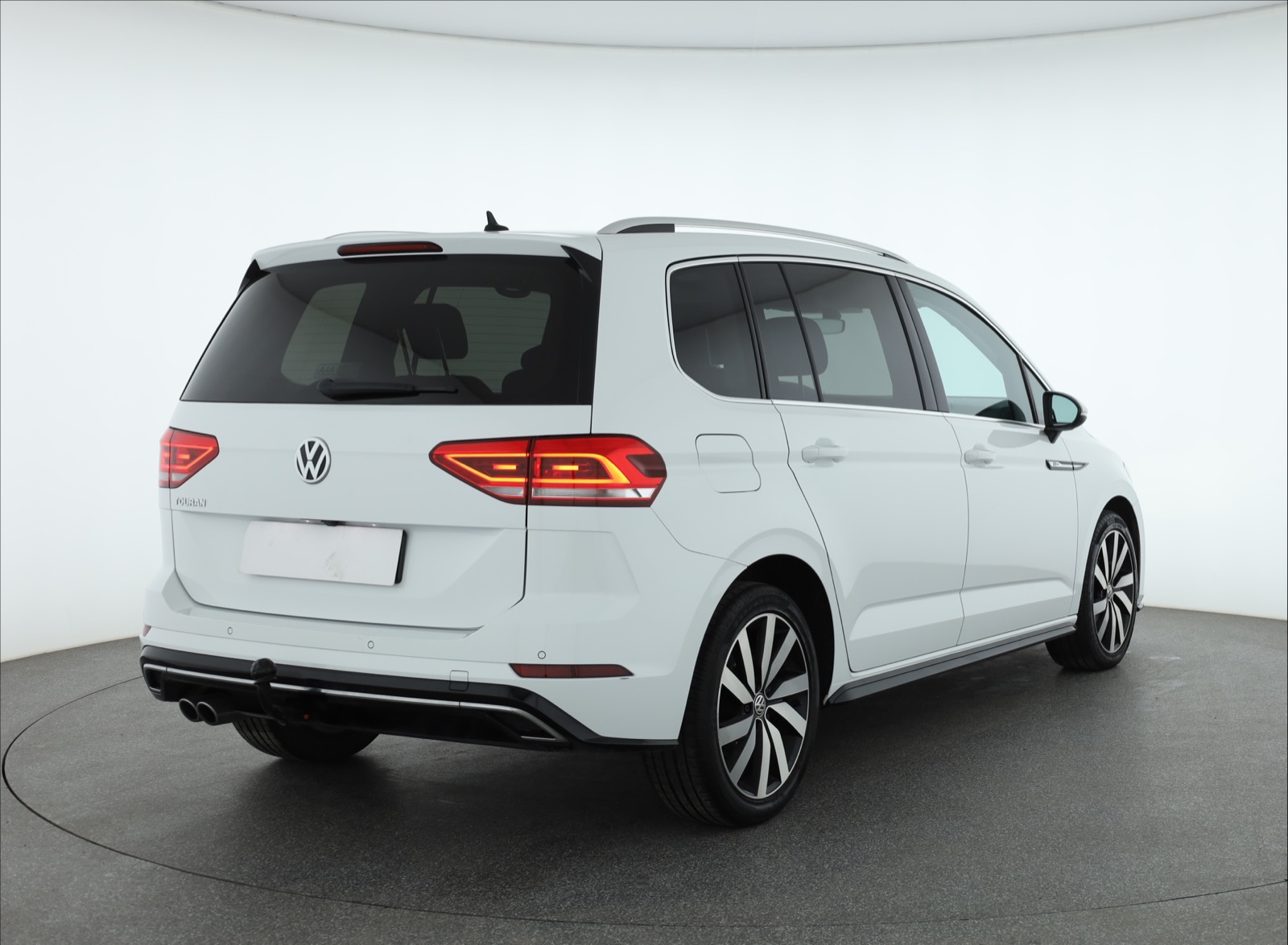 Volkswagen Touran, 2019 - pohled č. 7