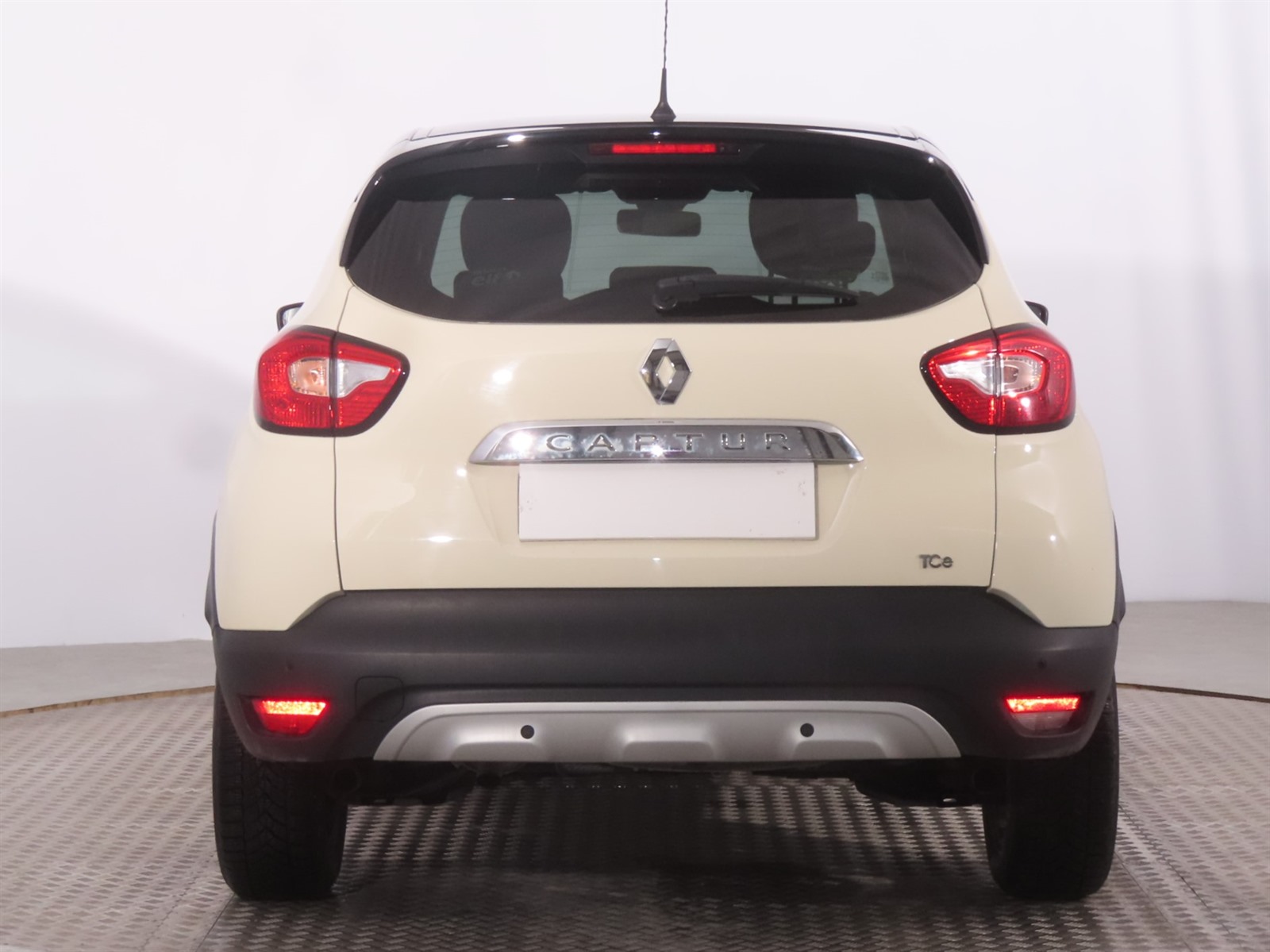 Renault Captur, 2015 - pohled č. 6