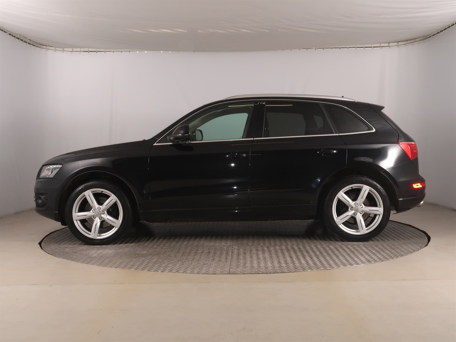 Audi Q5, 2009 - pohled č. 4