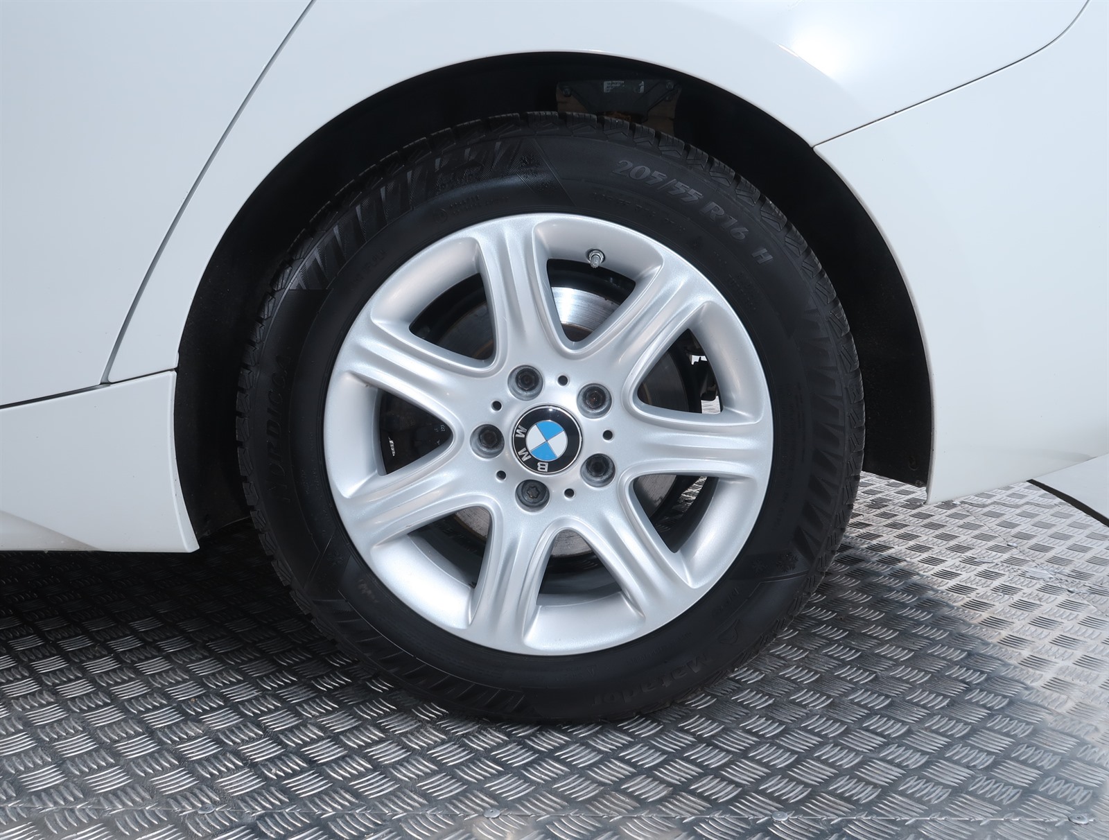 BMW 1, 2017 - pohled č. 21
