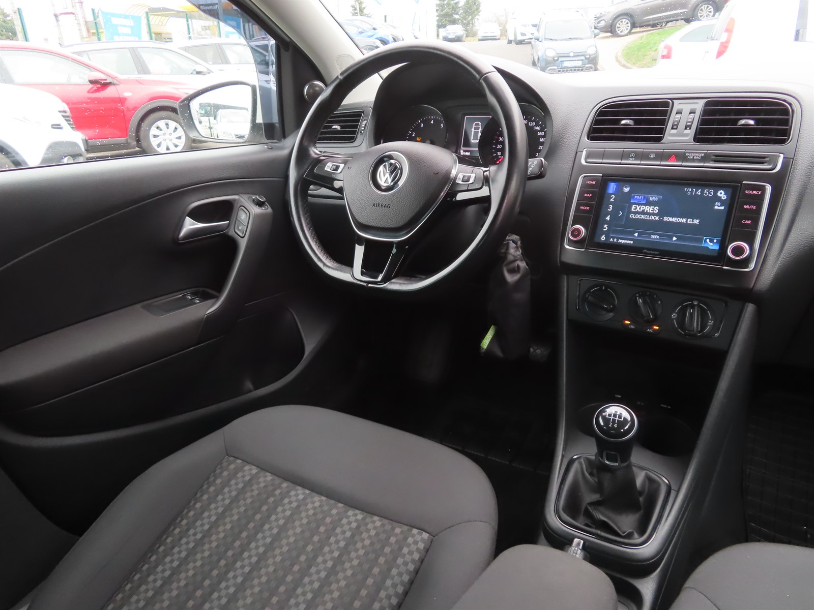 Volkswagen Polo, 2017 - pohled č. 9