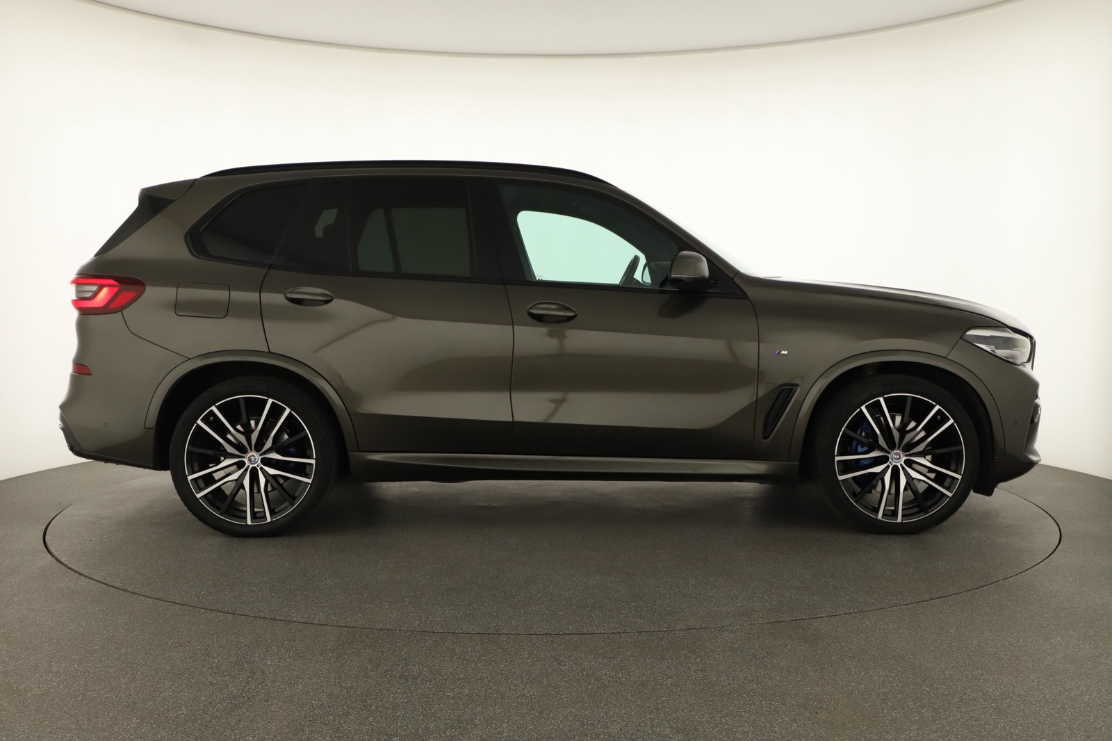 BMW X5, 2022 - pohled č. 8