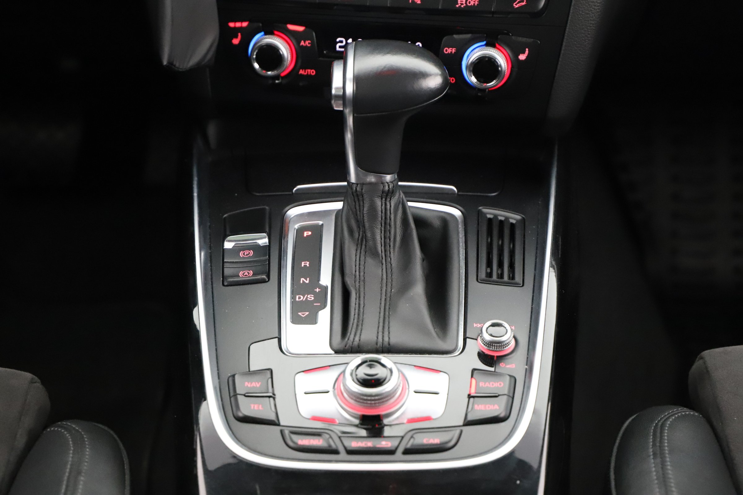 Audi Q5, 2016 - pohled č. 19