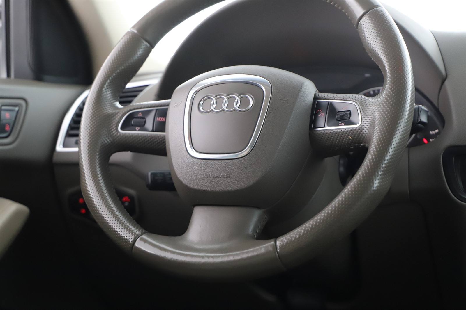 Audi Q5, 2009 - pohled č. 23