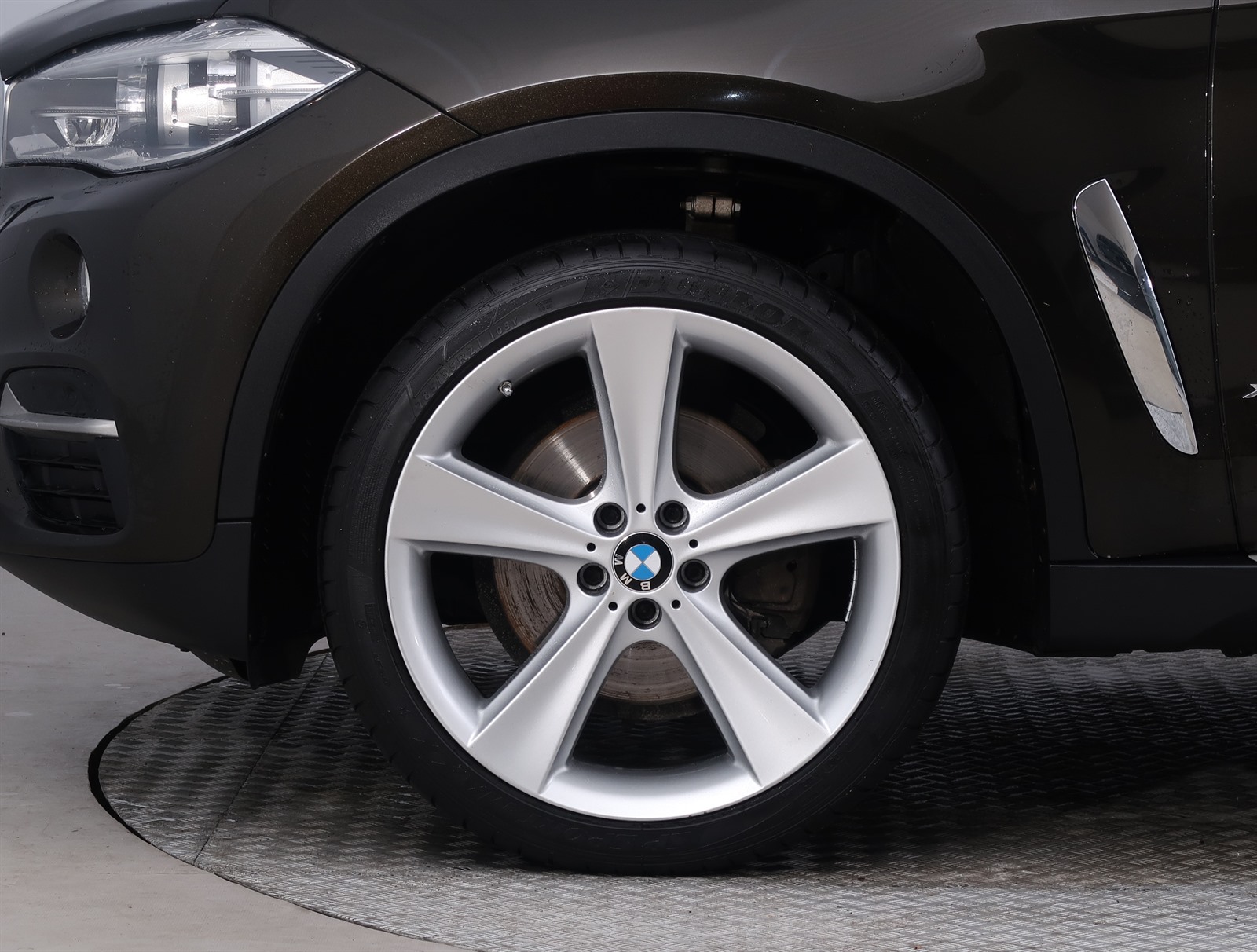 BMW X6, 2016 - pohled č. 21