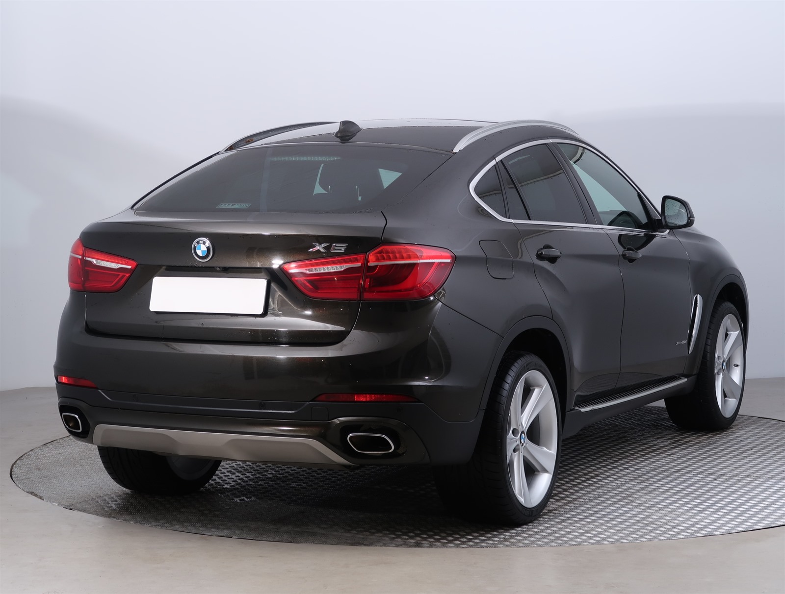 BMW X6, 2016 - pohled č. 7