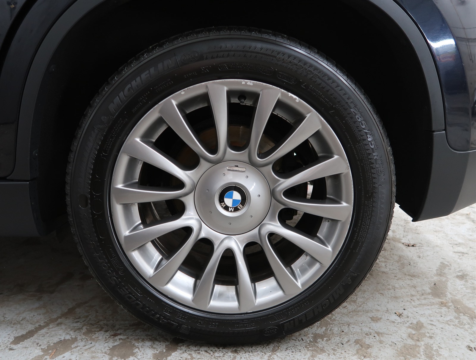 BMW X6, 2012 - pohled č. 21
