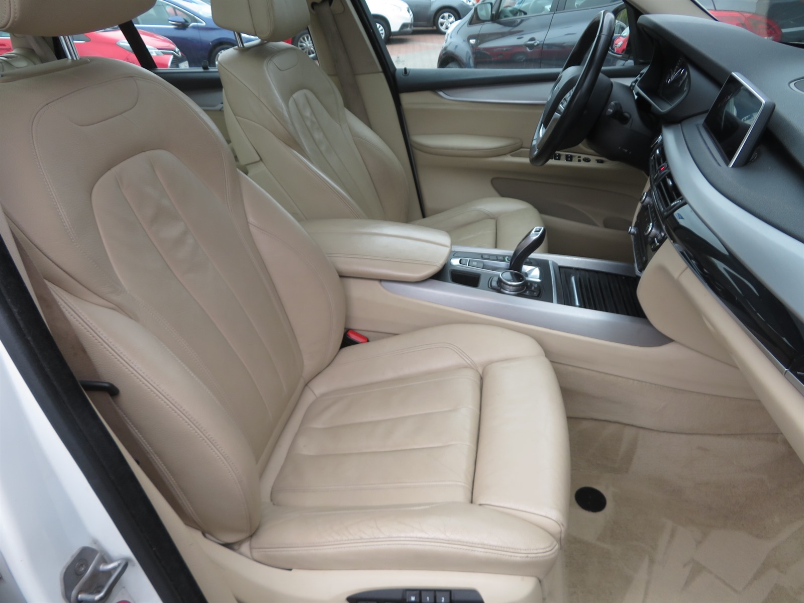 BMW X5, 2014 - pohled č. 12