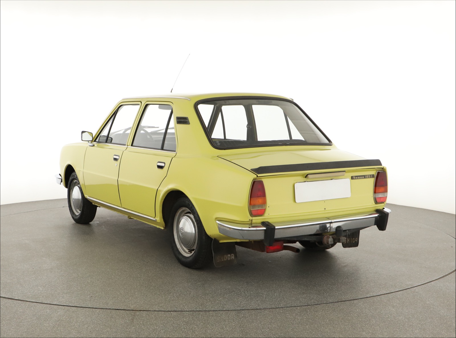 Škoda 105, 1980 - pohled č. 5