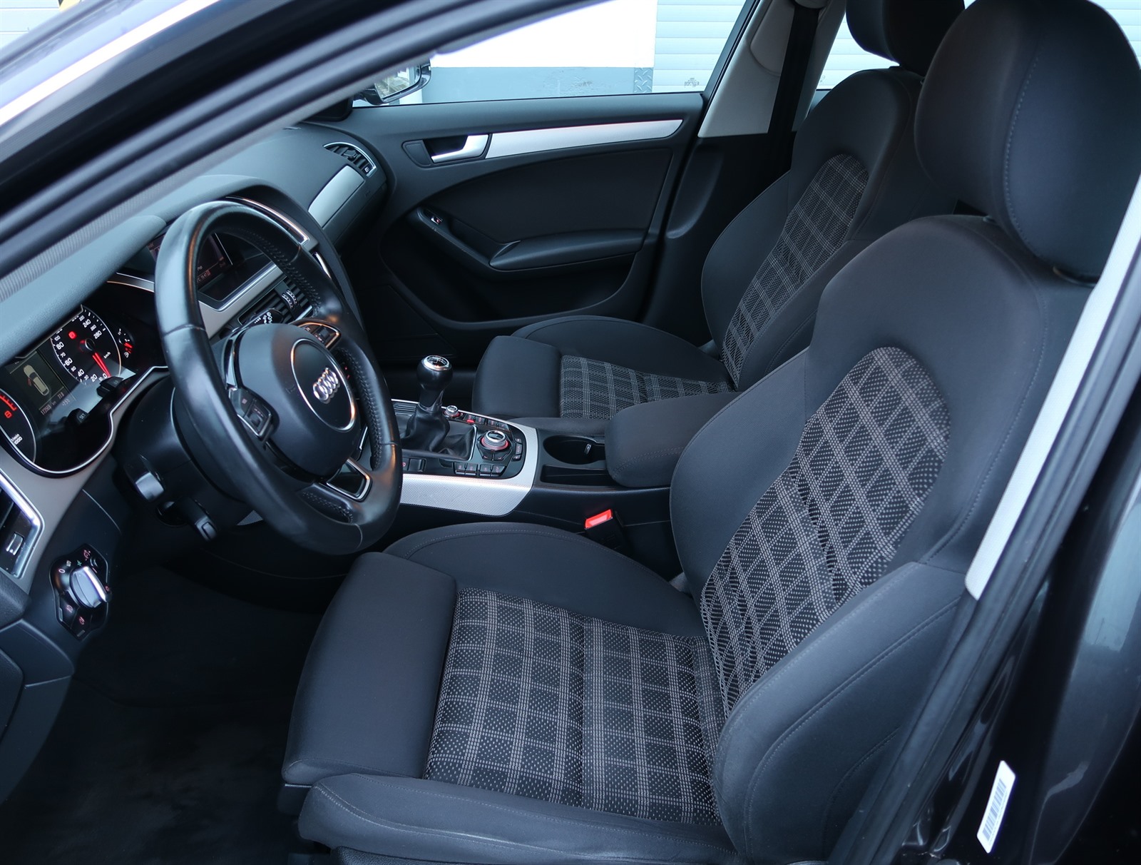 Audi A4, 2012 - pohled č. 16