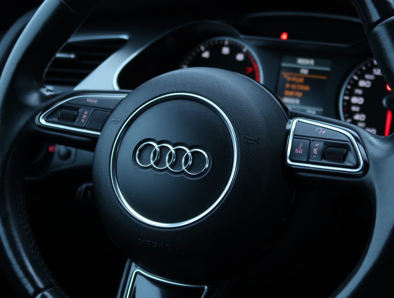 Audi A4, 2012 - pohled č. 25