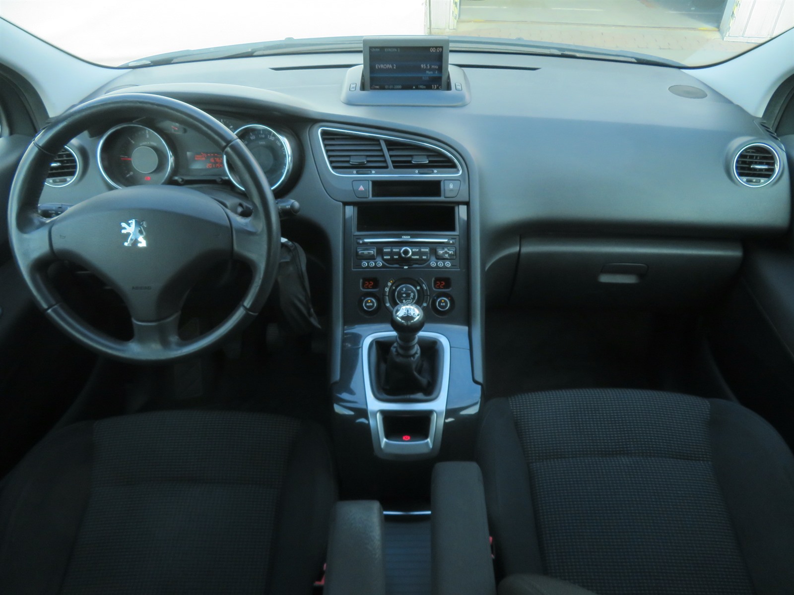Peugeot 5008, 2010 - pohled č. 10