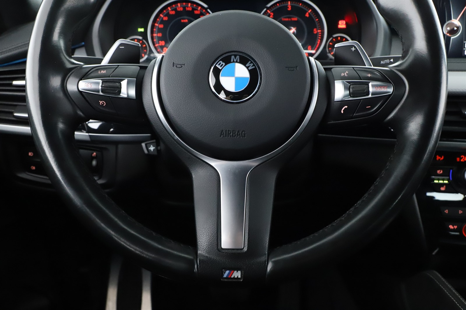 BMW X6, 2015 - pohled č. 14