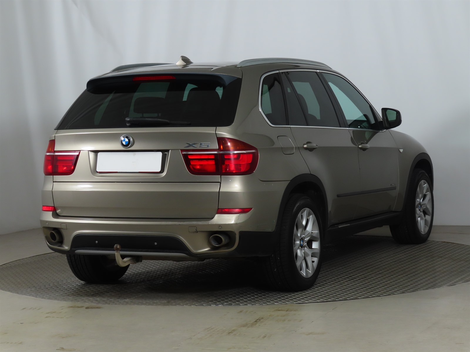 BMW X5, 2011 - pohled č. 7