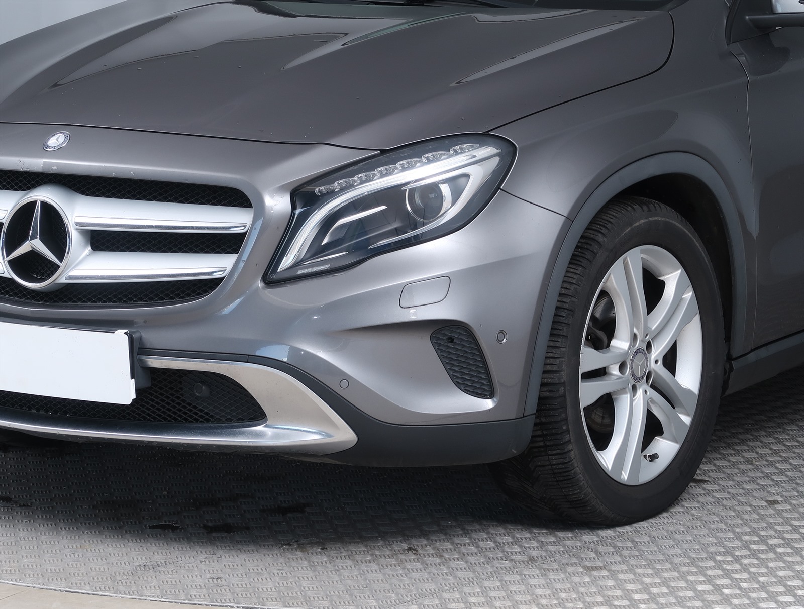 Mercedes-Benz GLA, 2014 - pohled č. 22