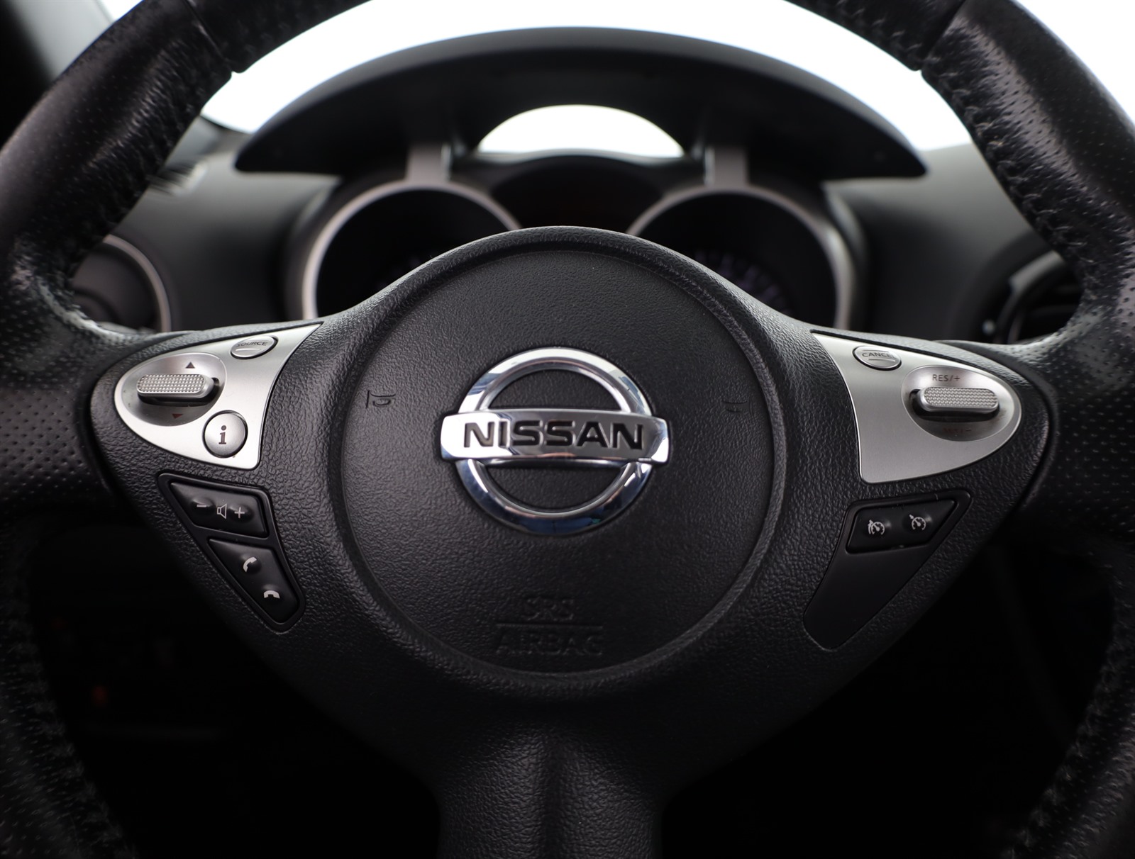 Nissan Juke, 2013 - pohled č. 14