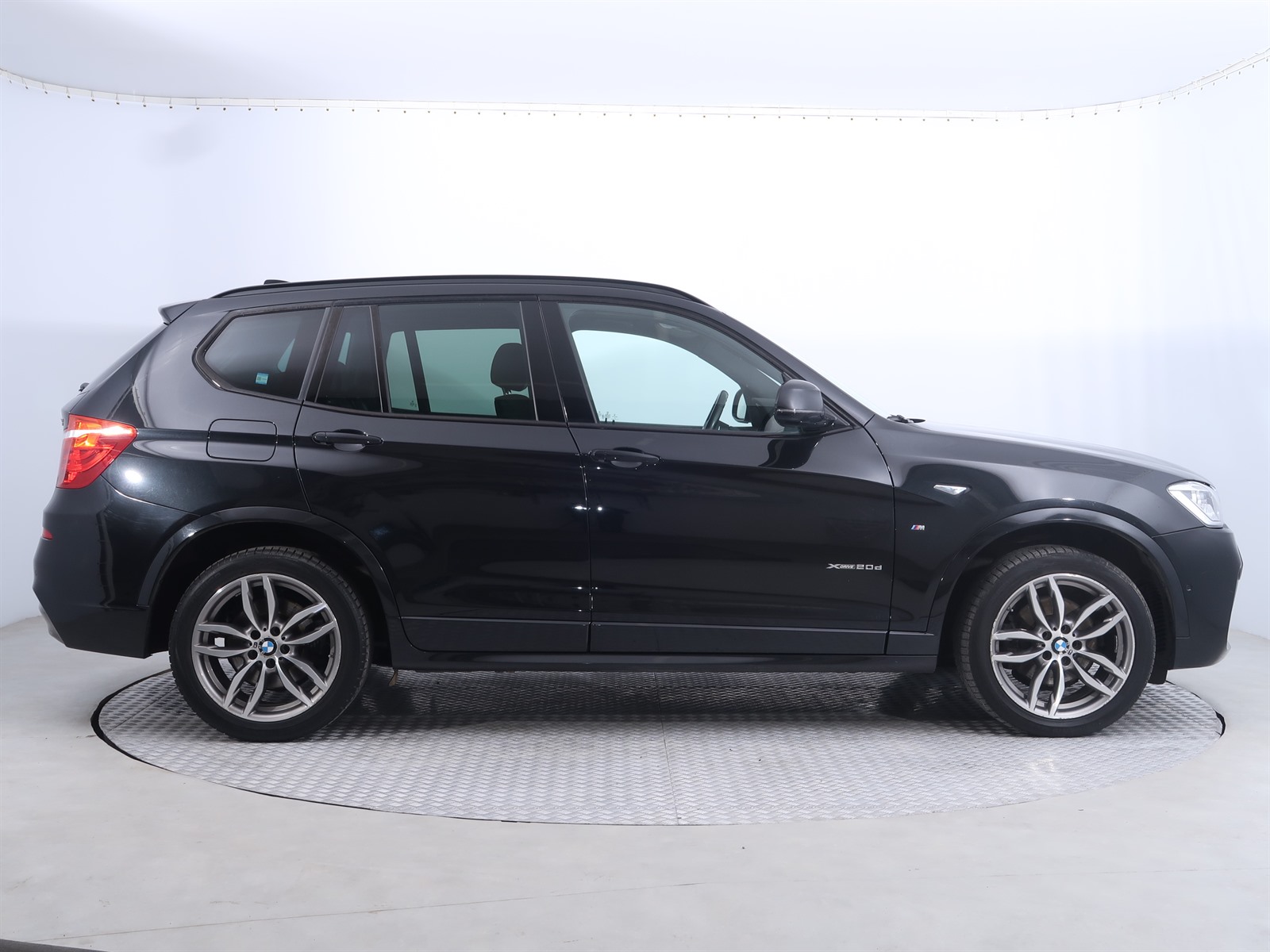 BMW X3, 2016 - pohled č. 8