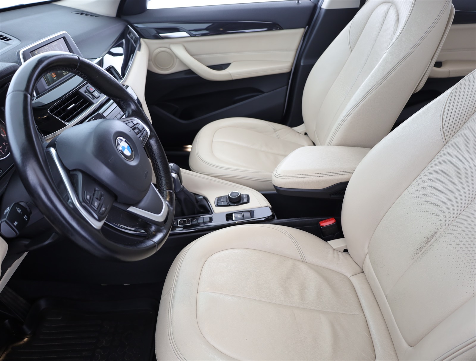 BMW X1, 2016 - pohled č. 13