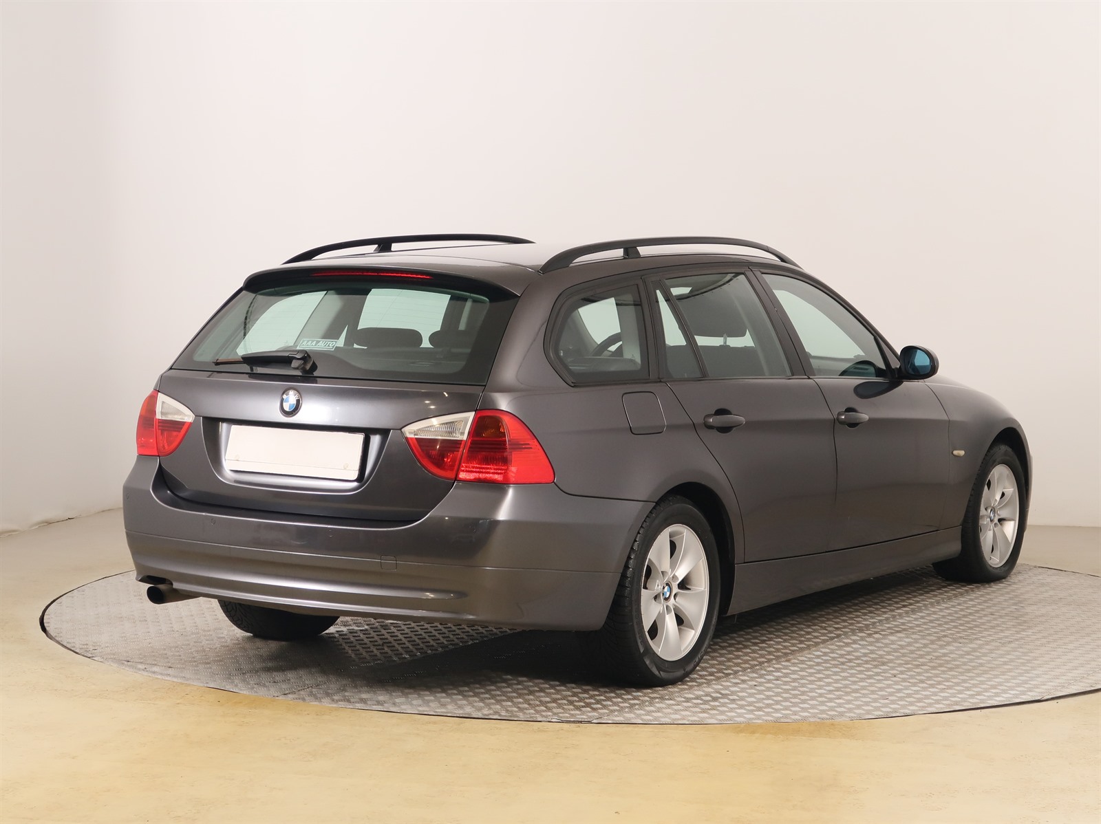 BMW Řada 3, 2007 - pohled č. 7