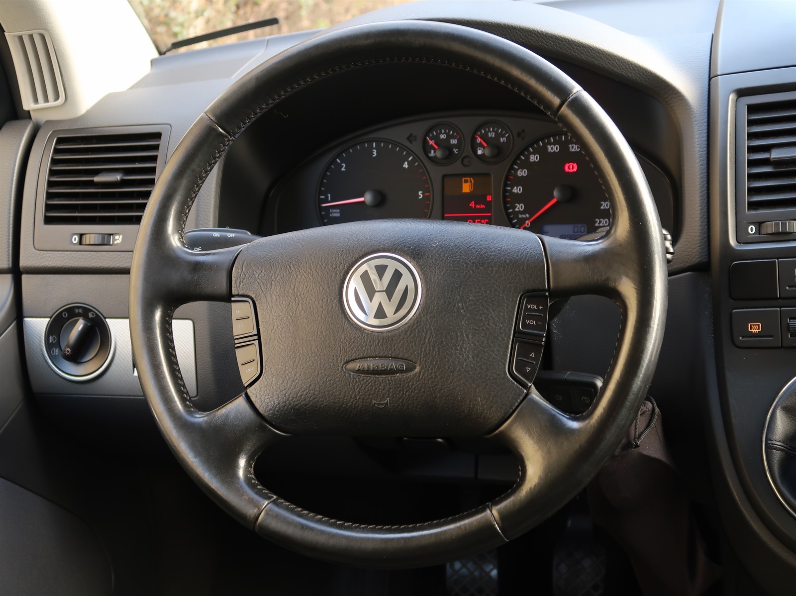 Volkswagen Multivan, 2008 - pohled č. 27