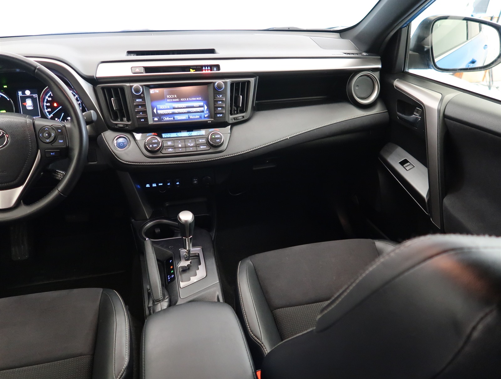 Toyota RAV 4, 2016 - pohled č. 11