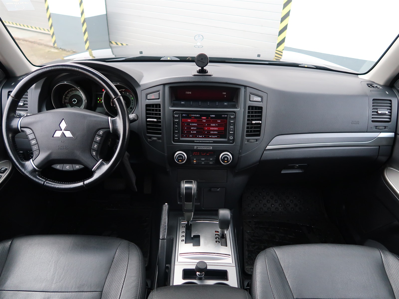 Mitsubishi Pajero, 2012 - pohled č. 10