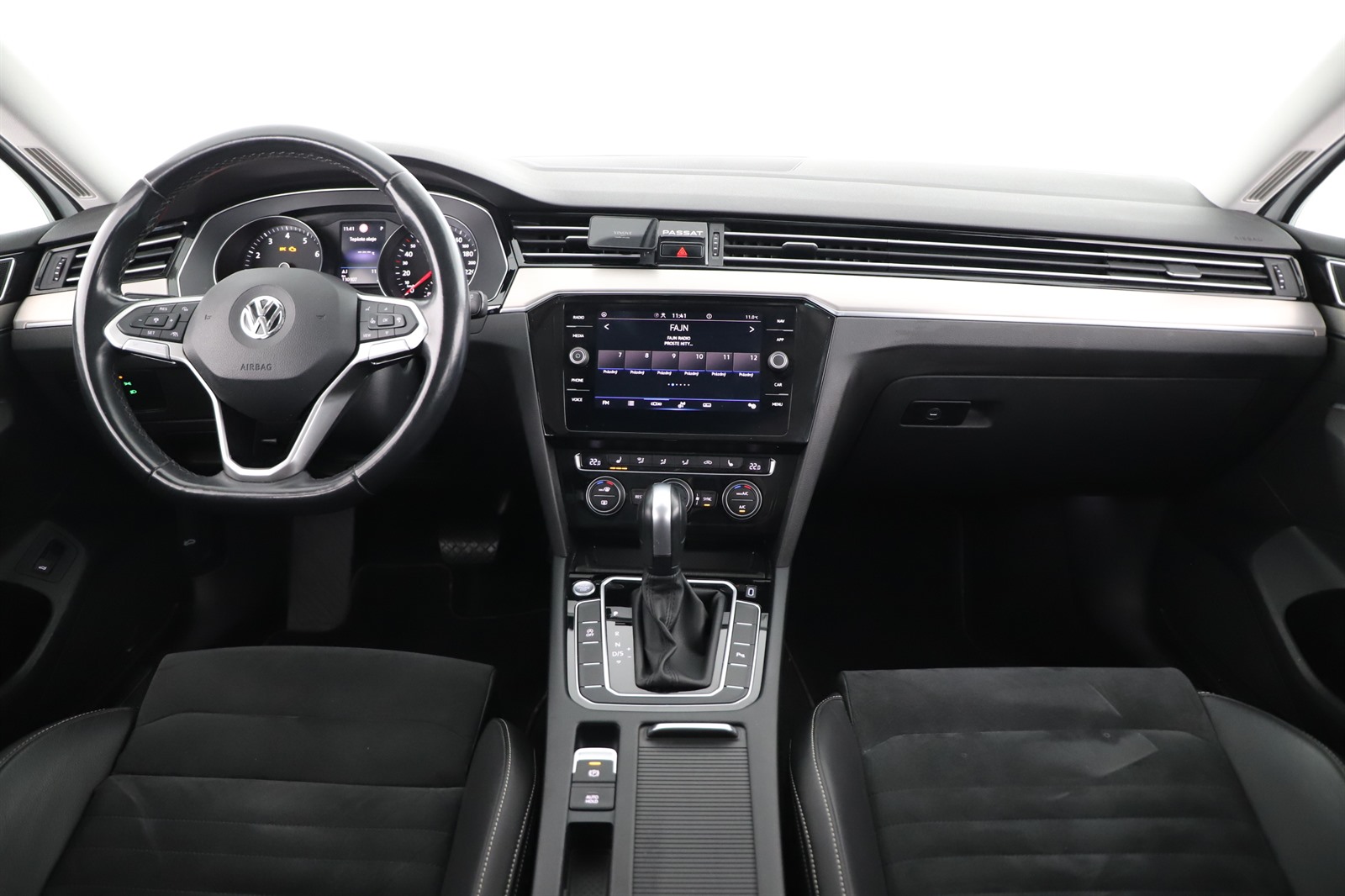 Volkswagen Passat, 2020 - pohled č. 9