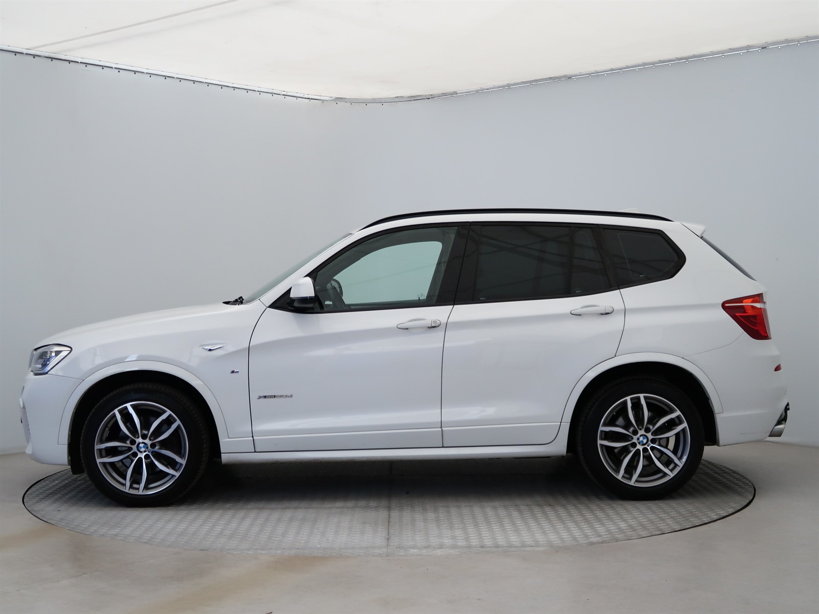 BMW X3, 2017 - pohled č. 4