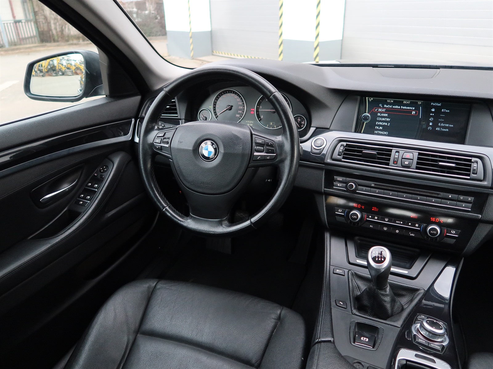 BMW Řada 5, 2010 - pohled č. 9