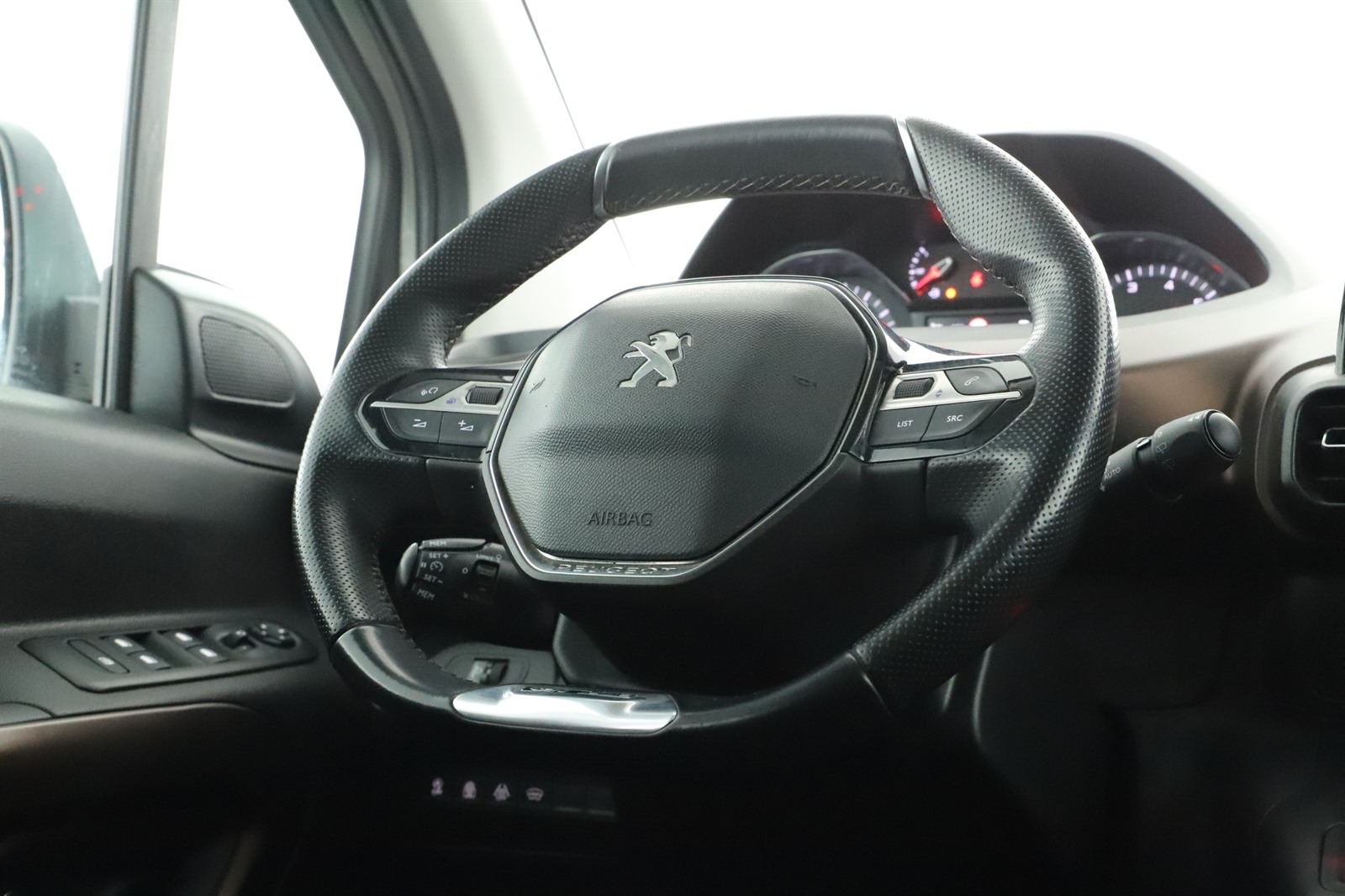 Peugeot Rifter, 2019 - pohled č. 14