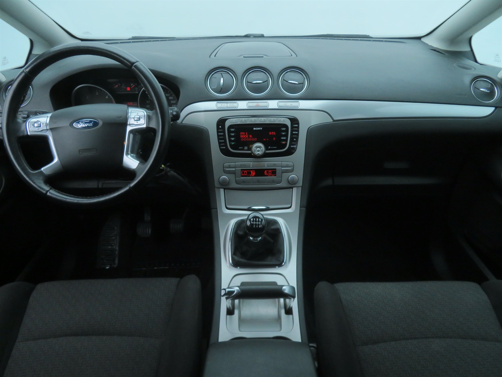 Ford S-MAX, 2009 - pohled č. 10