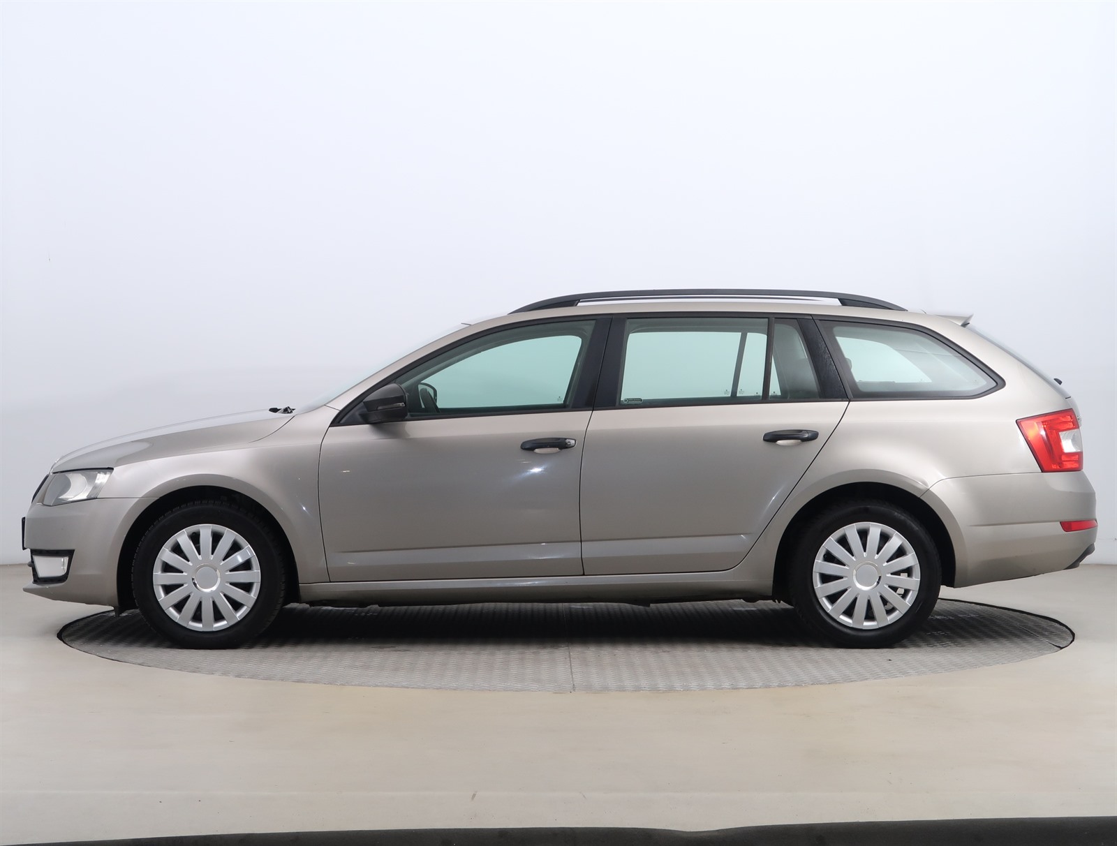 Škoda Octavia, 2013 - pohled č. 4