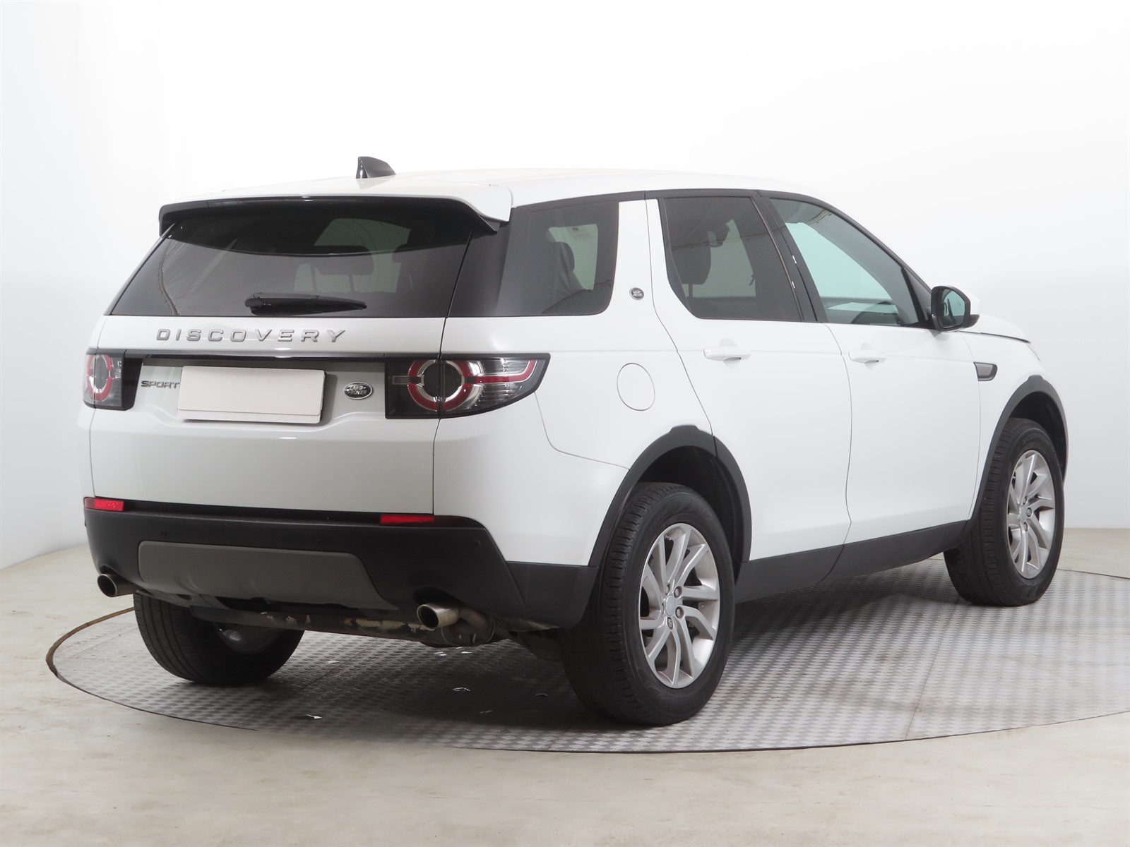 Land Rover Discovery Sport, 2017 - pohled č. 7