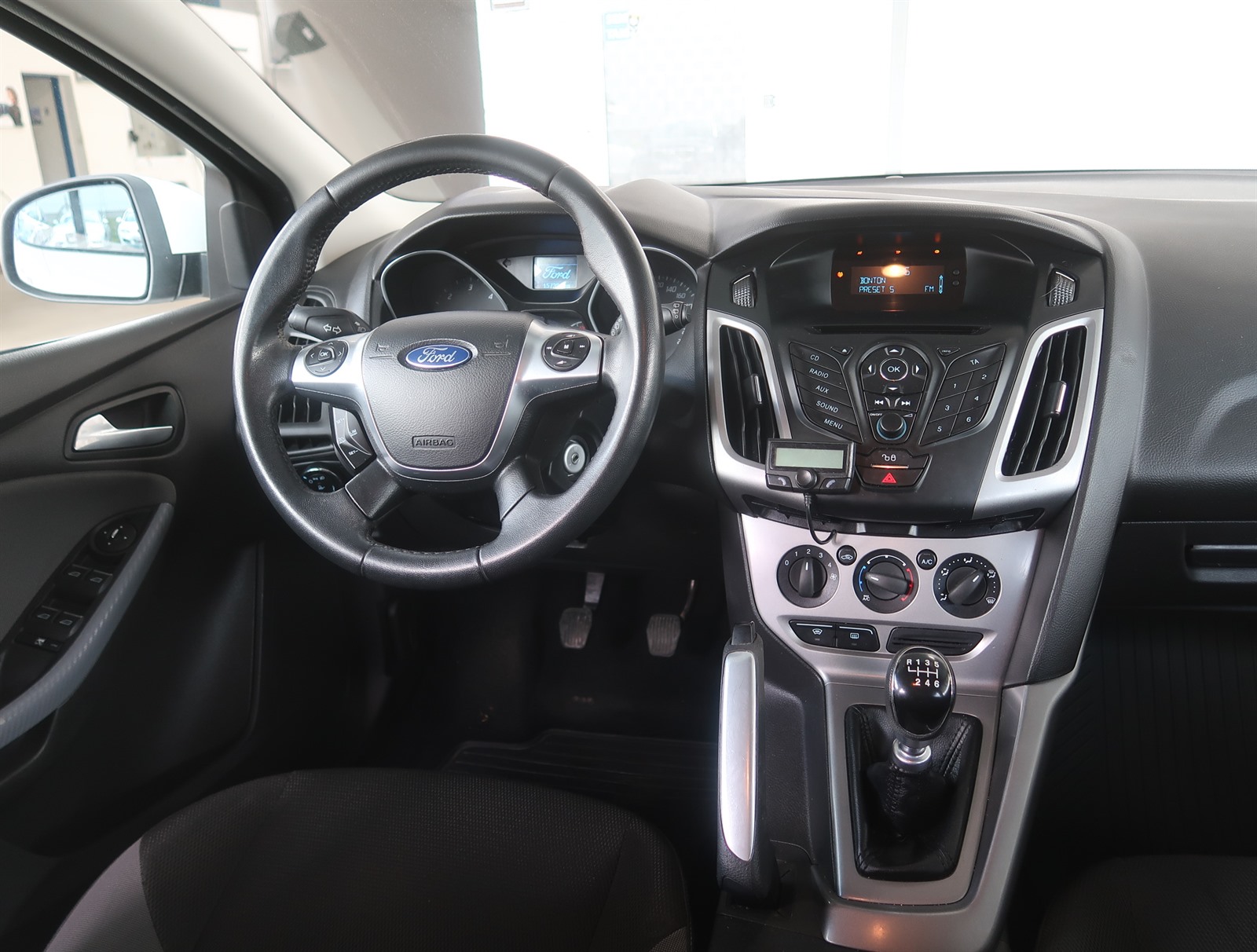 Ford Focus, 2013 - pohled č. 9