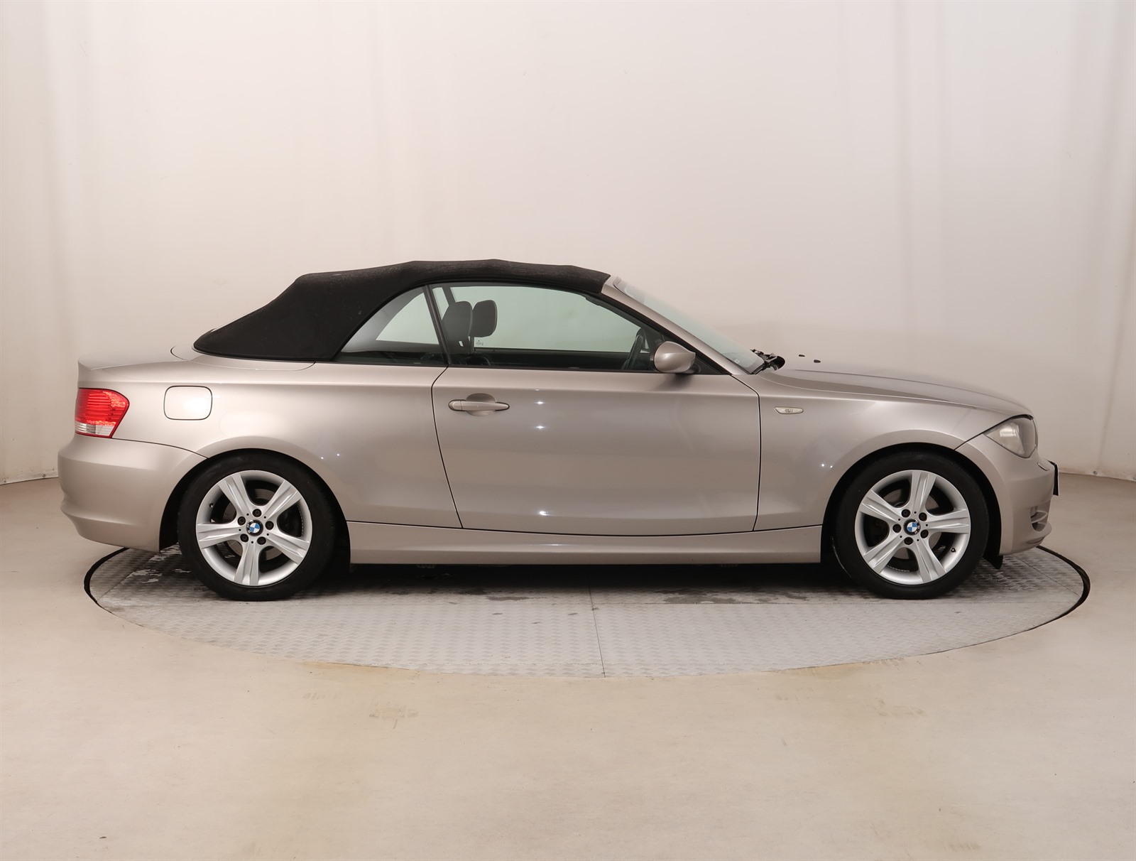 BMW 1, 2009 - pohled č. 18