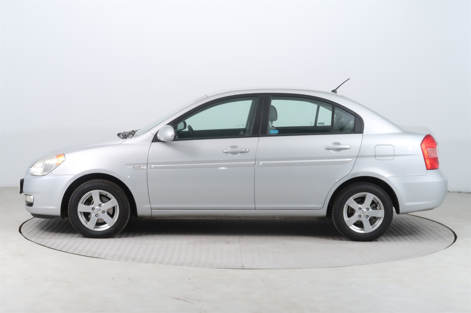 Hyundai Accent, 2008 - pohled č. 4