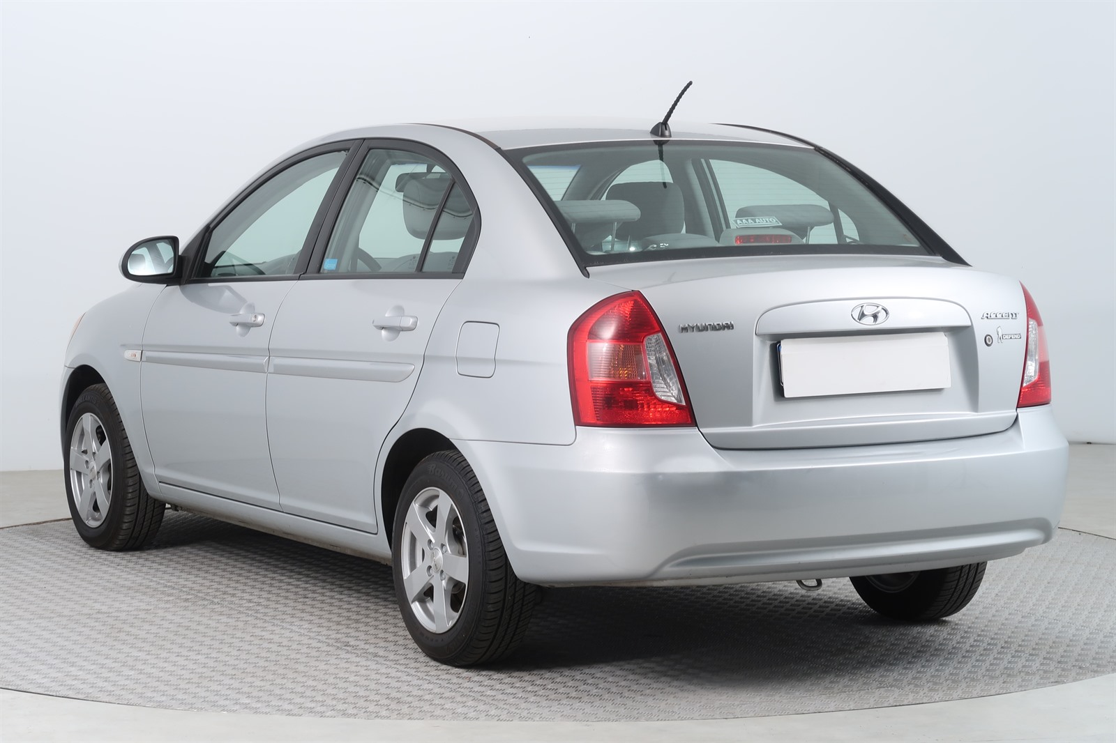 Hyundai Accent, 2008 - pohled č. 5
