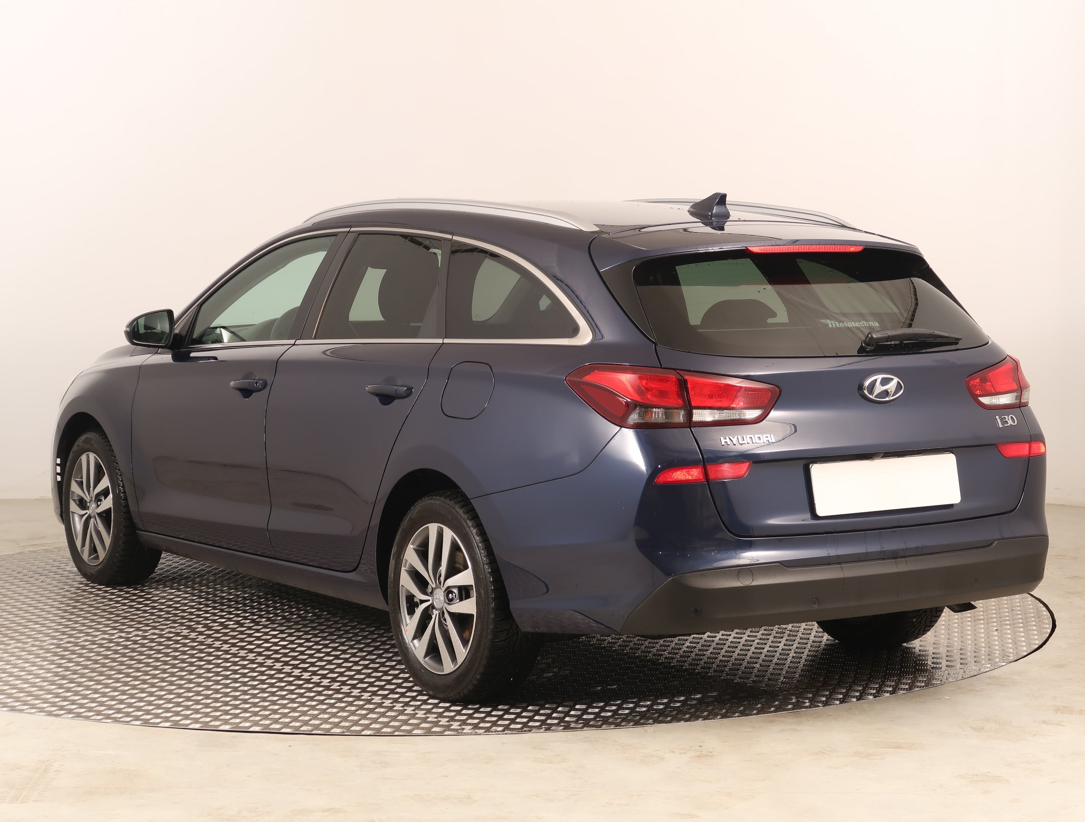 Hyundai i30, 2020 - pohled č. 5